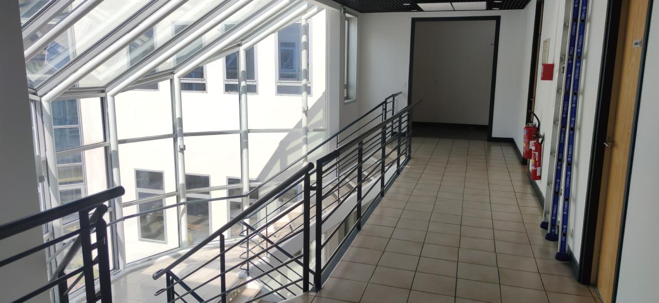 Bureau Éragny 1014m² Location bureau Éragny Val-d'Oise OLBUR2105923 12